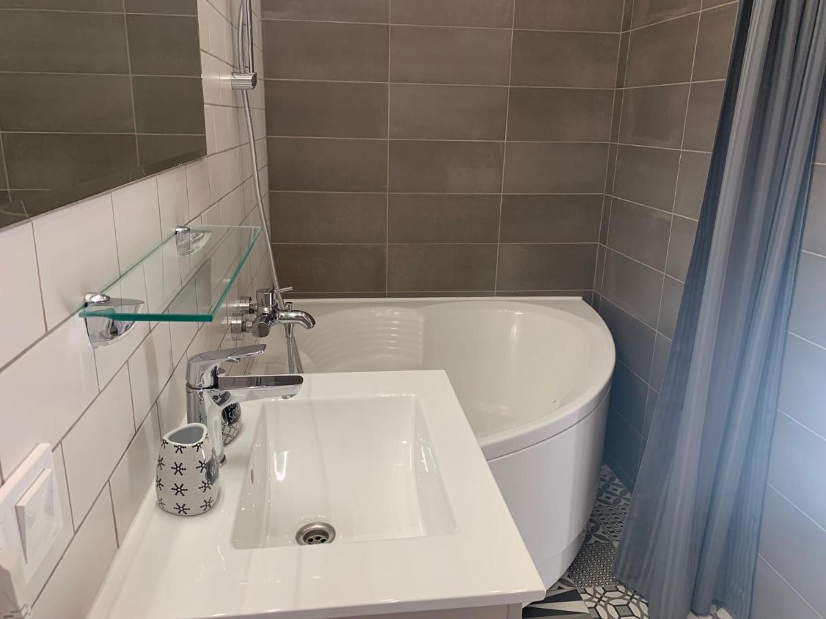 Aquagate Jurmala Apartment ภายนอก รูปภาพ